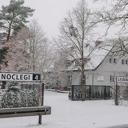 Lesniki Lägenhet Babimost Exteriör bild