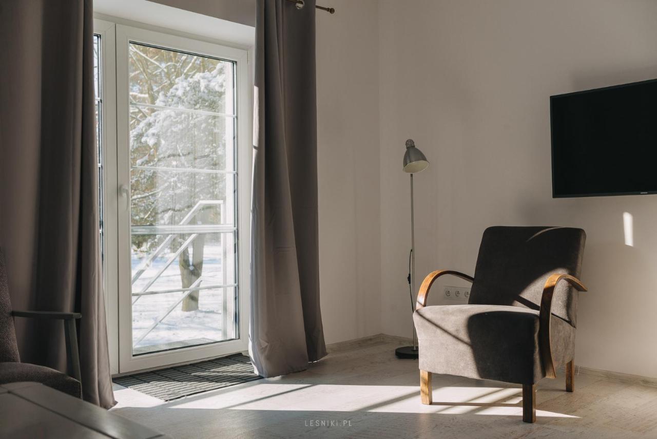 Lesniki Lägenhet Babimost Exteriör bild